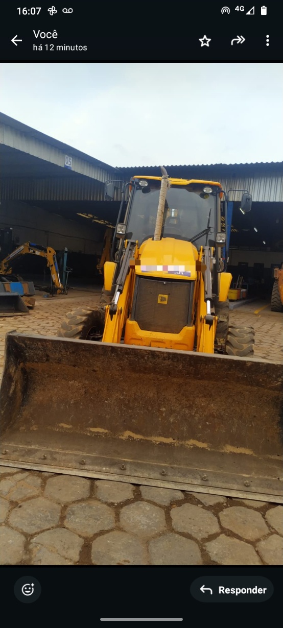 Retroescavadeira JCB 3CX 2021