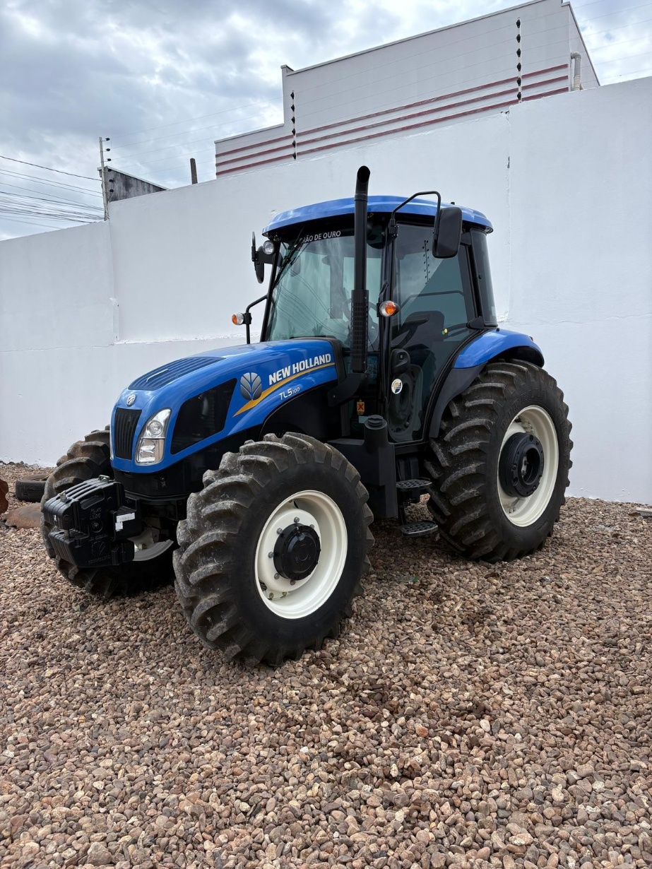 Tratores Agrícolas New Holland TL 5.100 2024