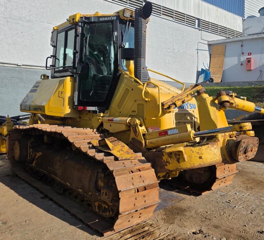 Trator de esteira Komatsu D61-EX 2018
