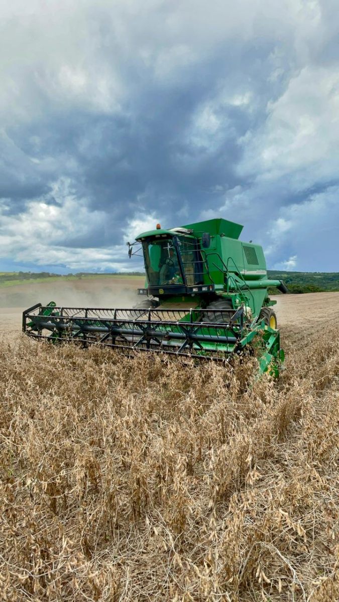Colheitadeira John Deere 1550 2005