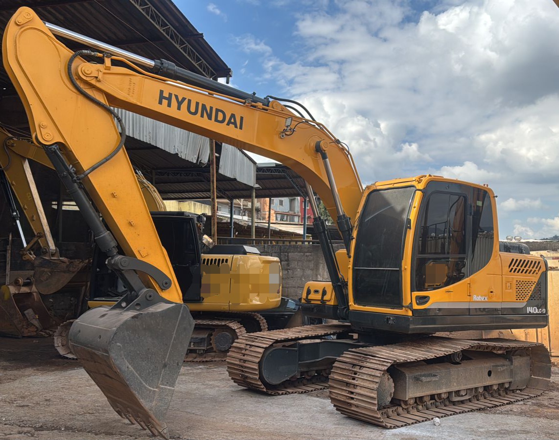 Escavadeira Hyundai R 140LC-9S 2017