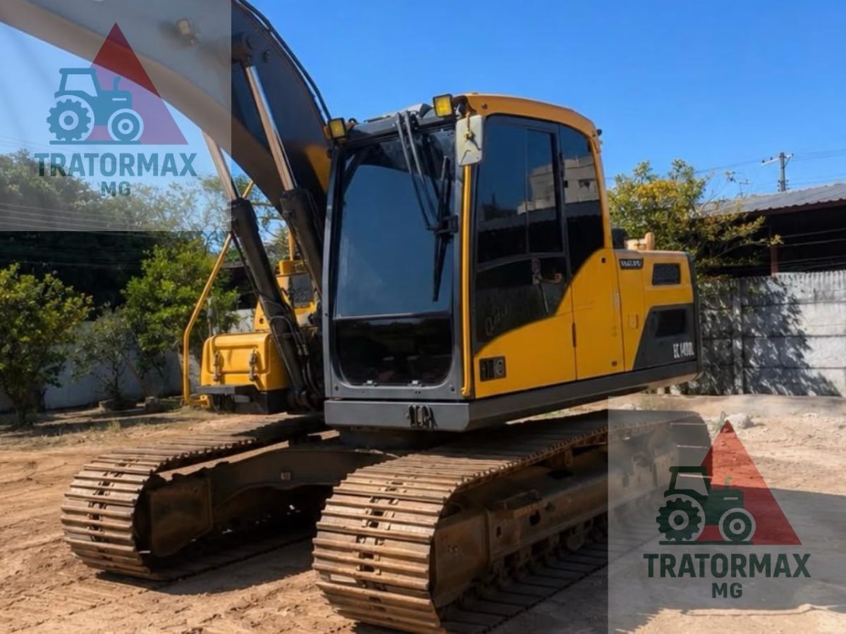Escavadeira Volvo EC140DL 2022