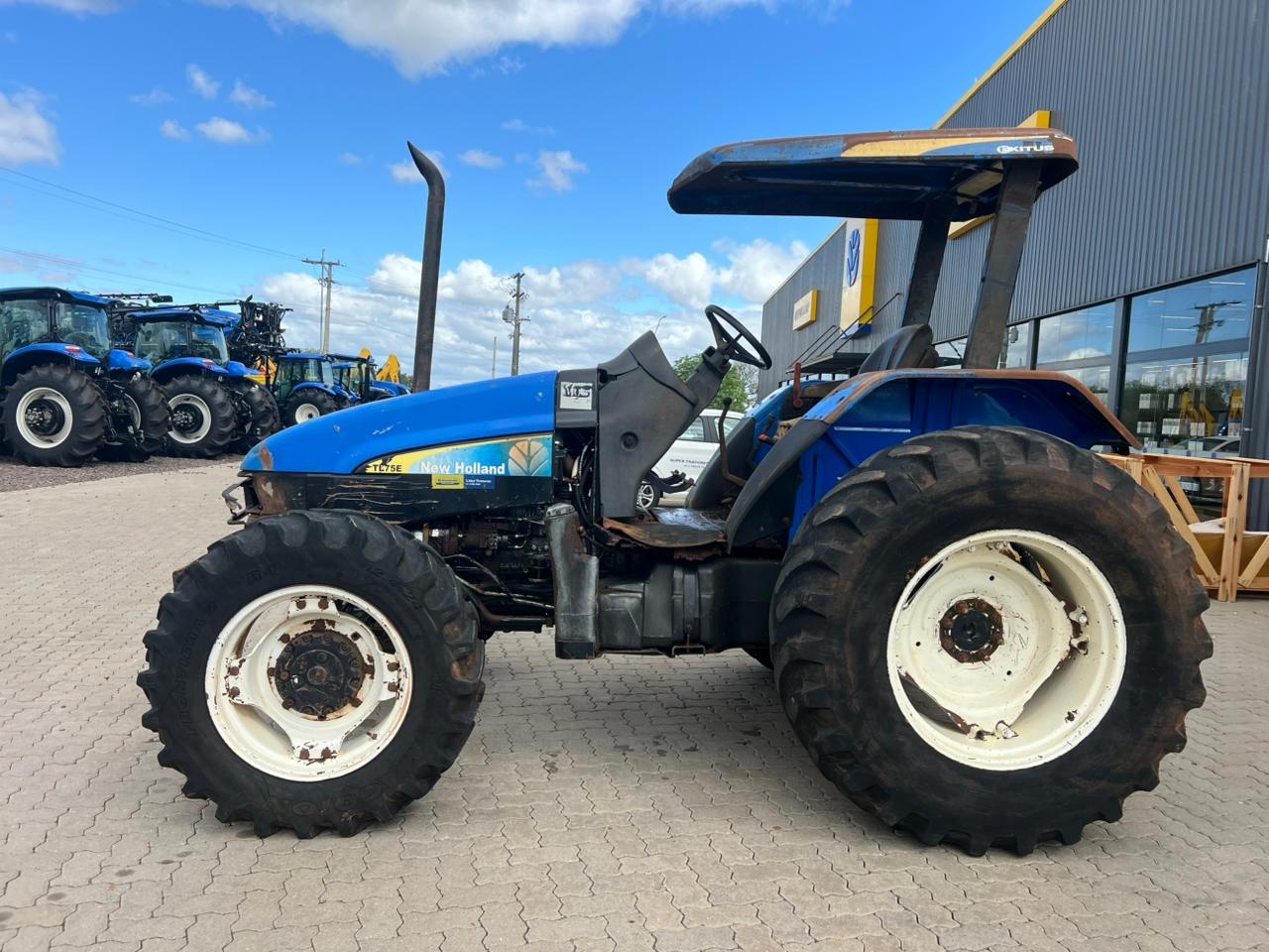 Trator agrícola New Holland TL 75E 2009