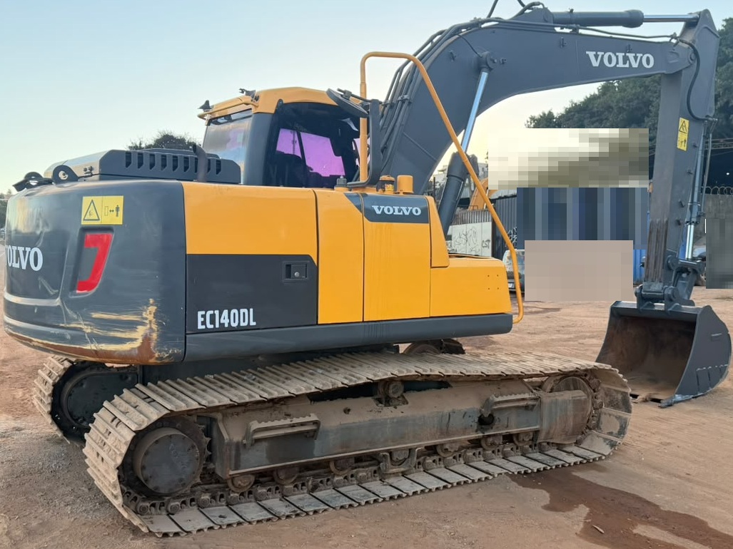 Escavadeira Volvo EC140DL 2022