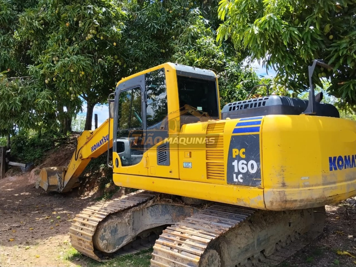 Escavadeira Komatsu PC160 2022