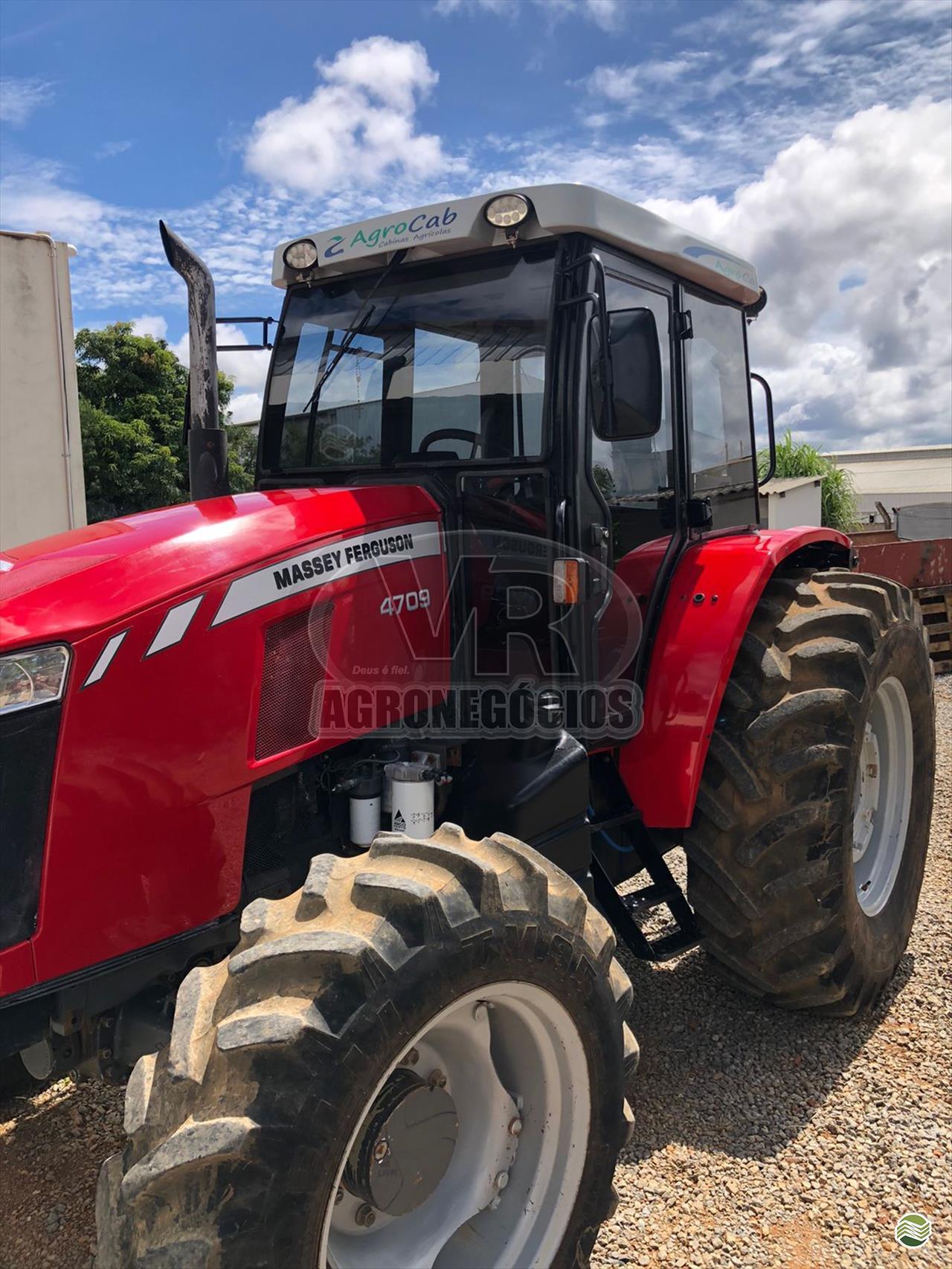 Trator agrícola Massey Ferguson 4709 2019
