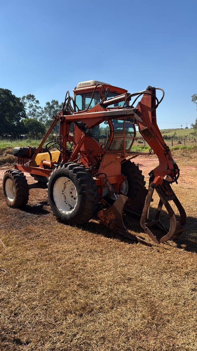 Tratores Agrícolas Valtra BM 100 2012