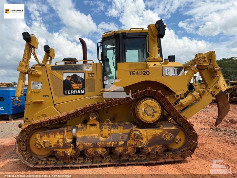 Trator de esteira Caterpillar D8T 2008