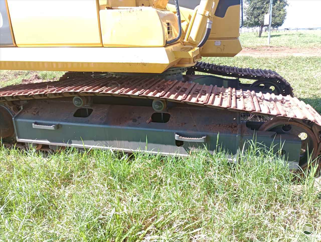 Escavadeira Komatsu PC160 2011