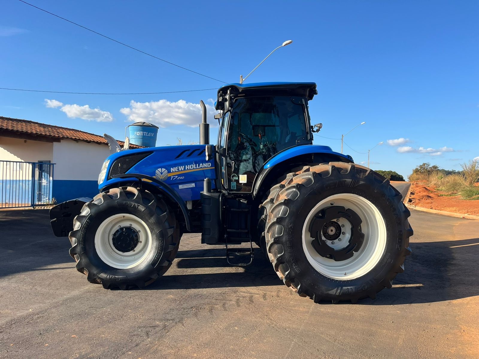Tratores Agrícolas New Holland T7.240 2022
