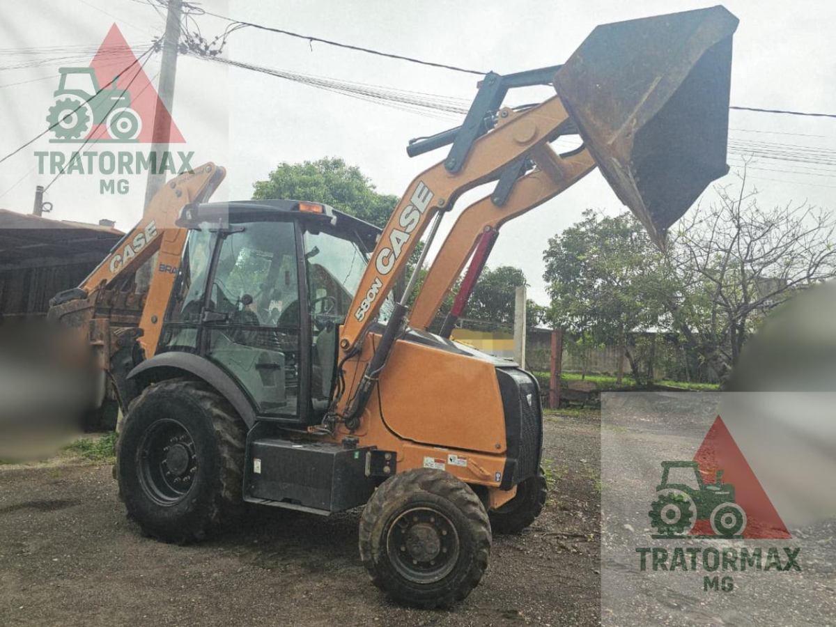 Retroescavadeira Case 580N 2020
