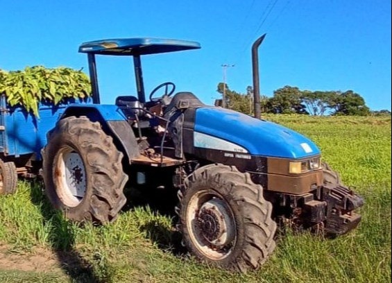 Trator agrícola New Holland TL 75E 2008