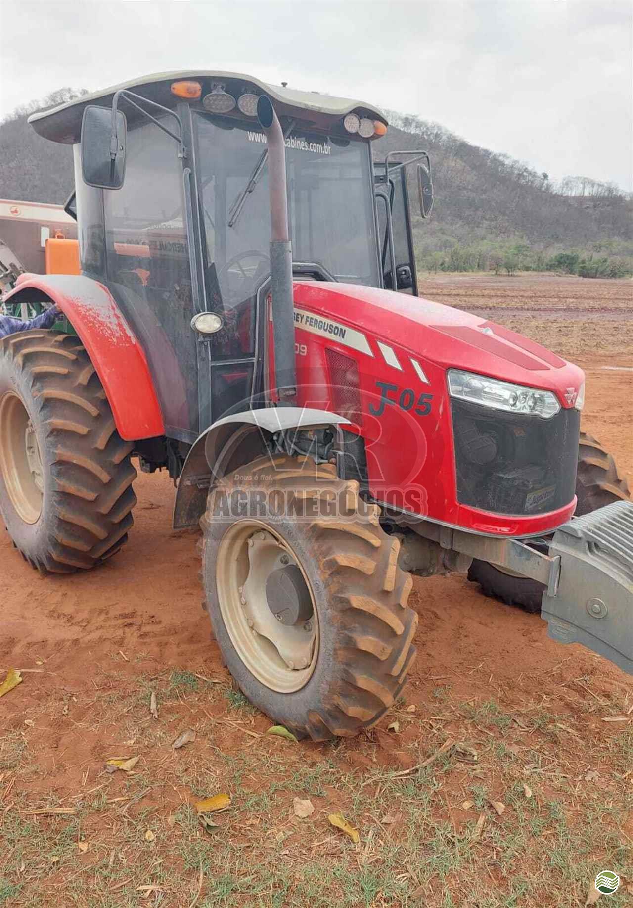 Trator agrícola Massey Ferguson 4709 2019