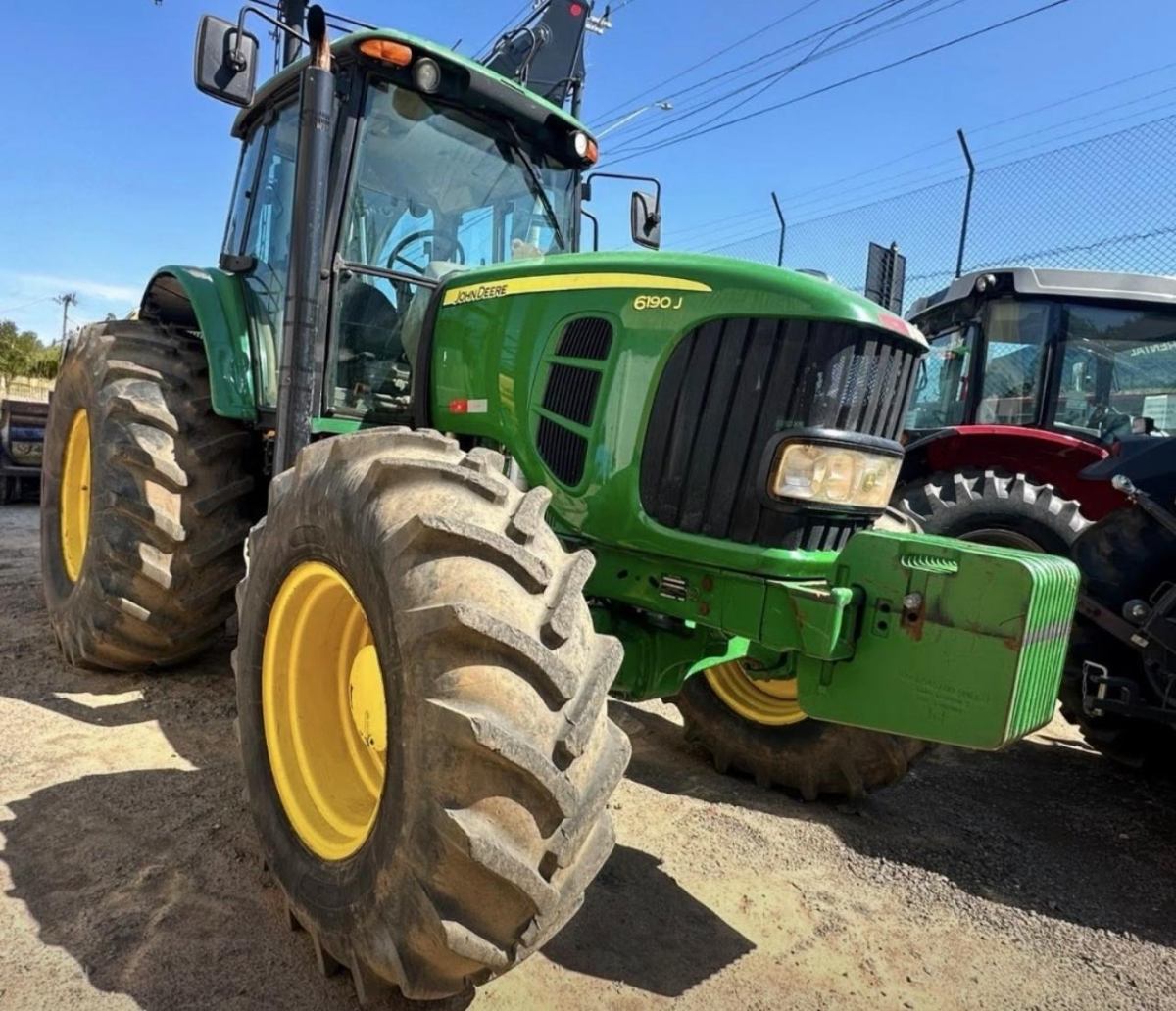 Trator agrícola John Deere 6190J 2022