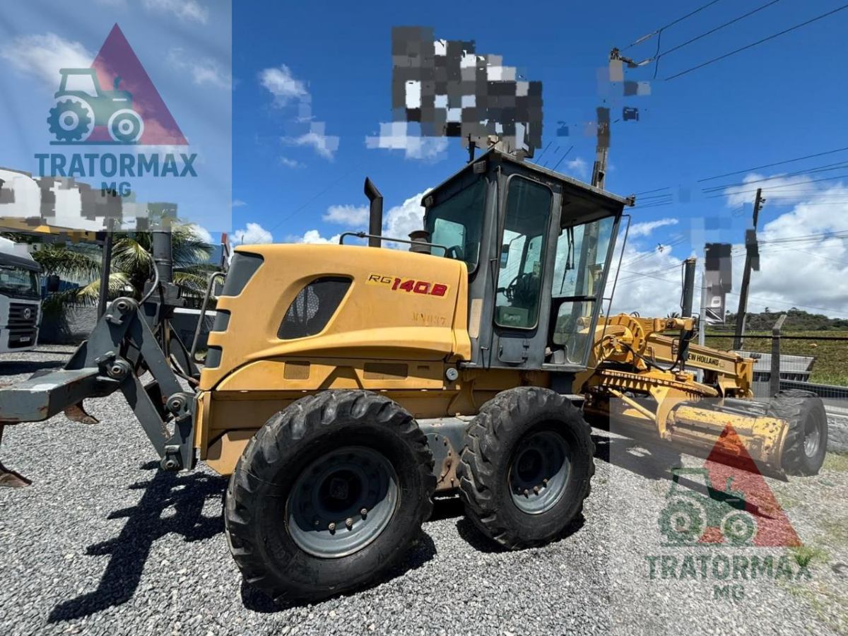 Motoniveladora New Holland RG 140B 2006