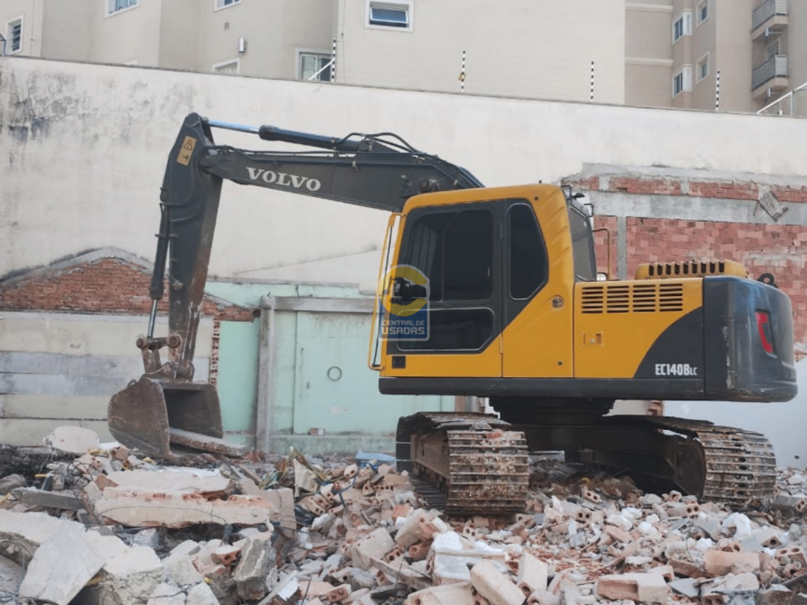 Escavadeira Volvo EC140 BLC 2011