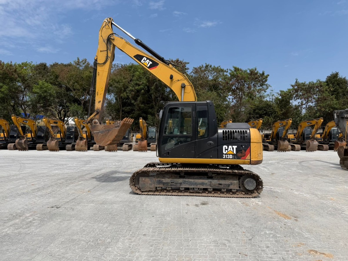 Escavadeira Caterpillar 313D2L 2019
