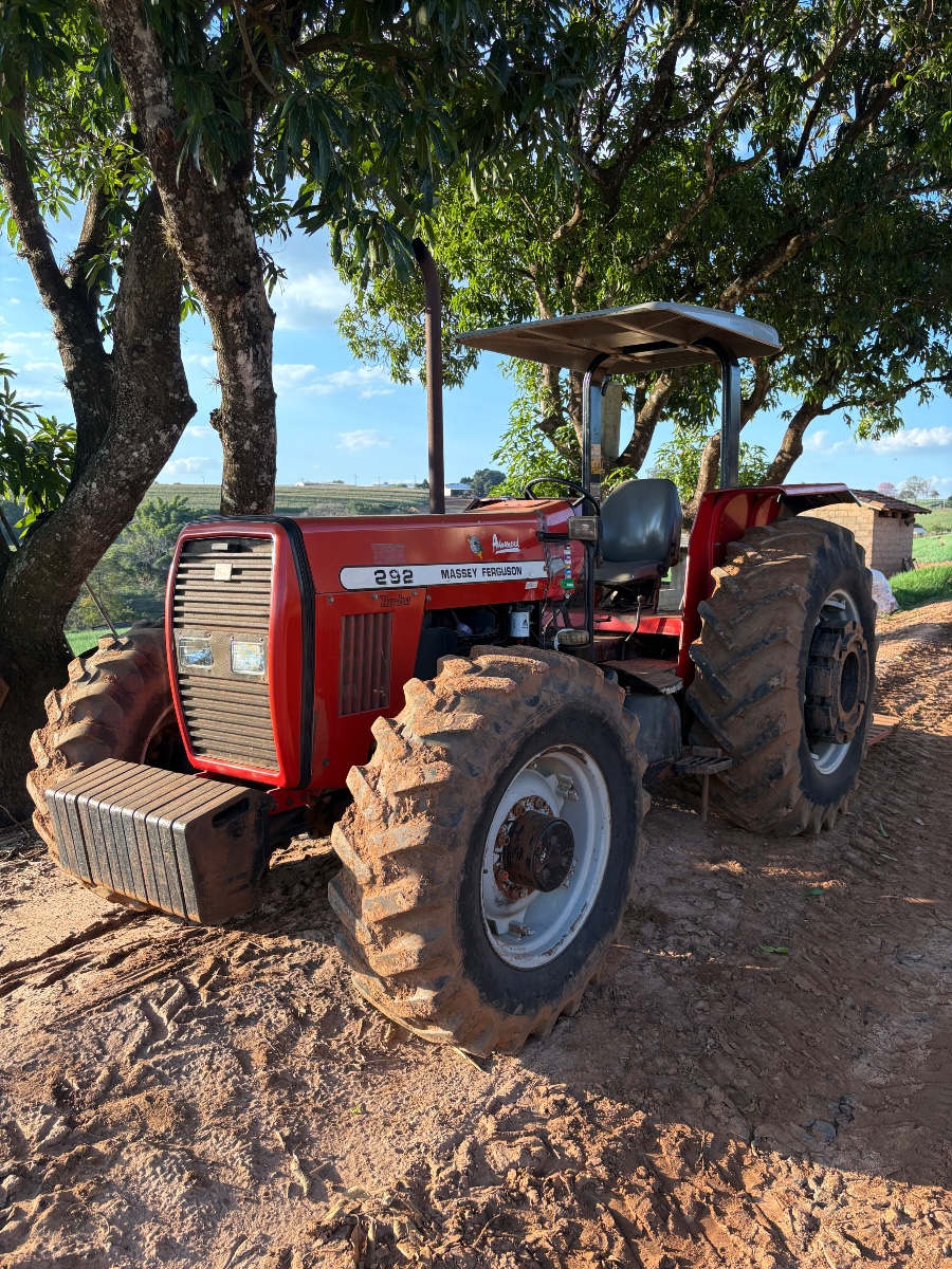 Trator agrícola Massey Ferguson 292 2003