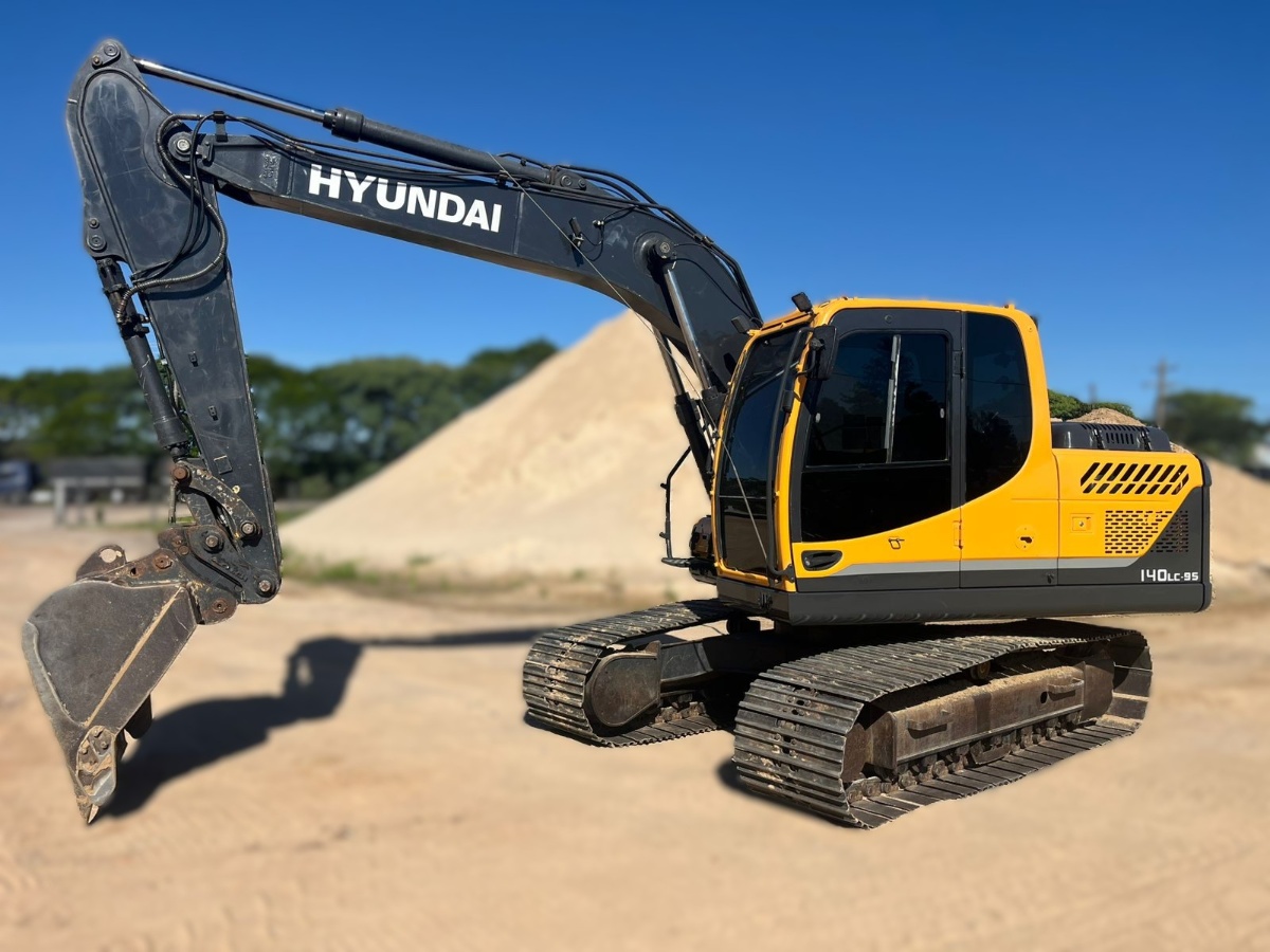 Escavadeira Hyundai R 140LC-9S 2016