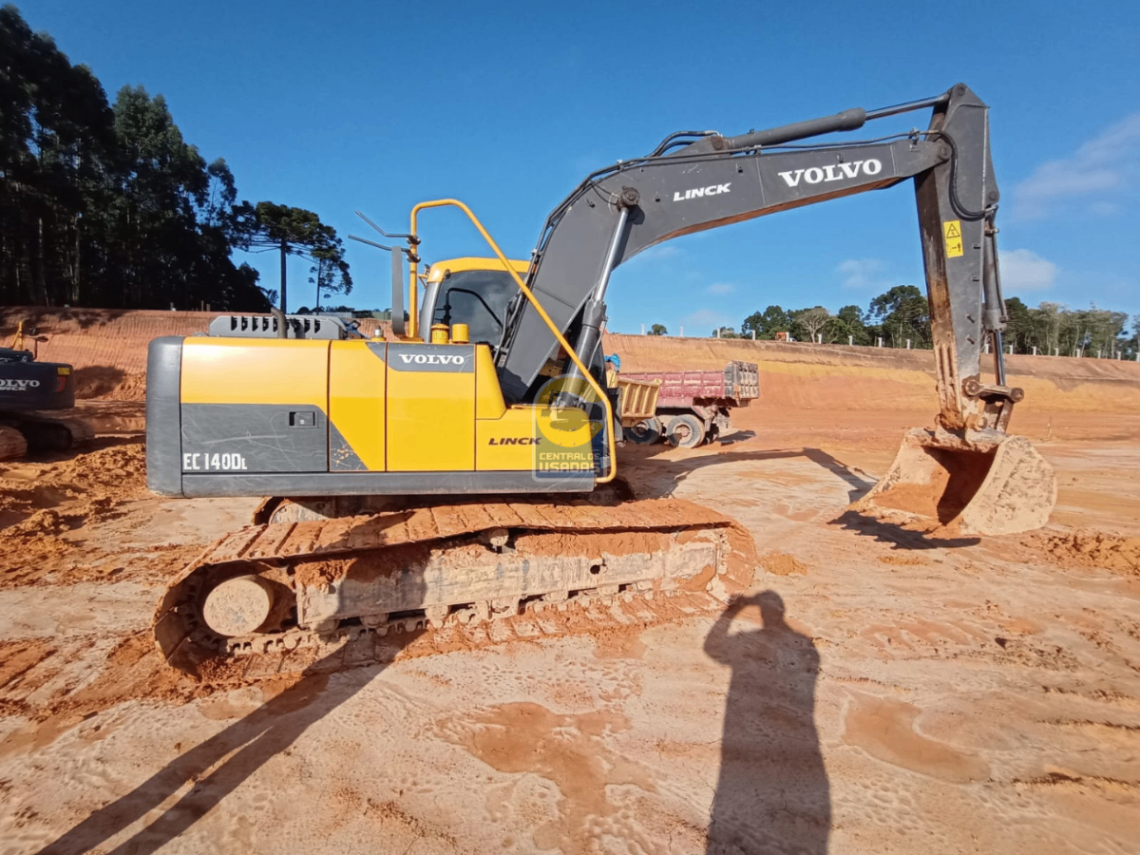 Escavadeira Volvo EC140DL 2021