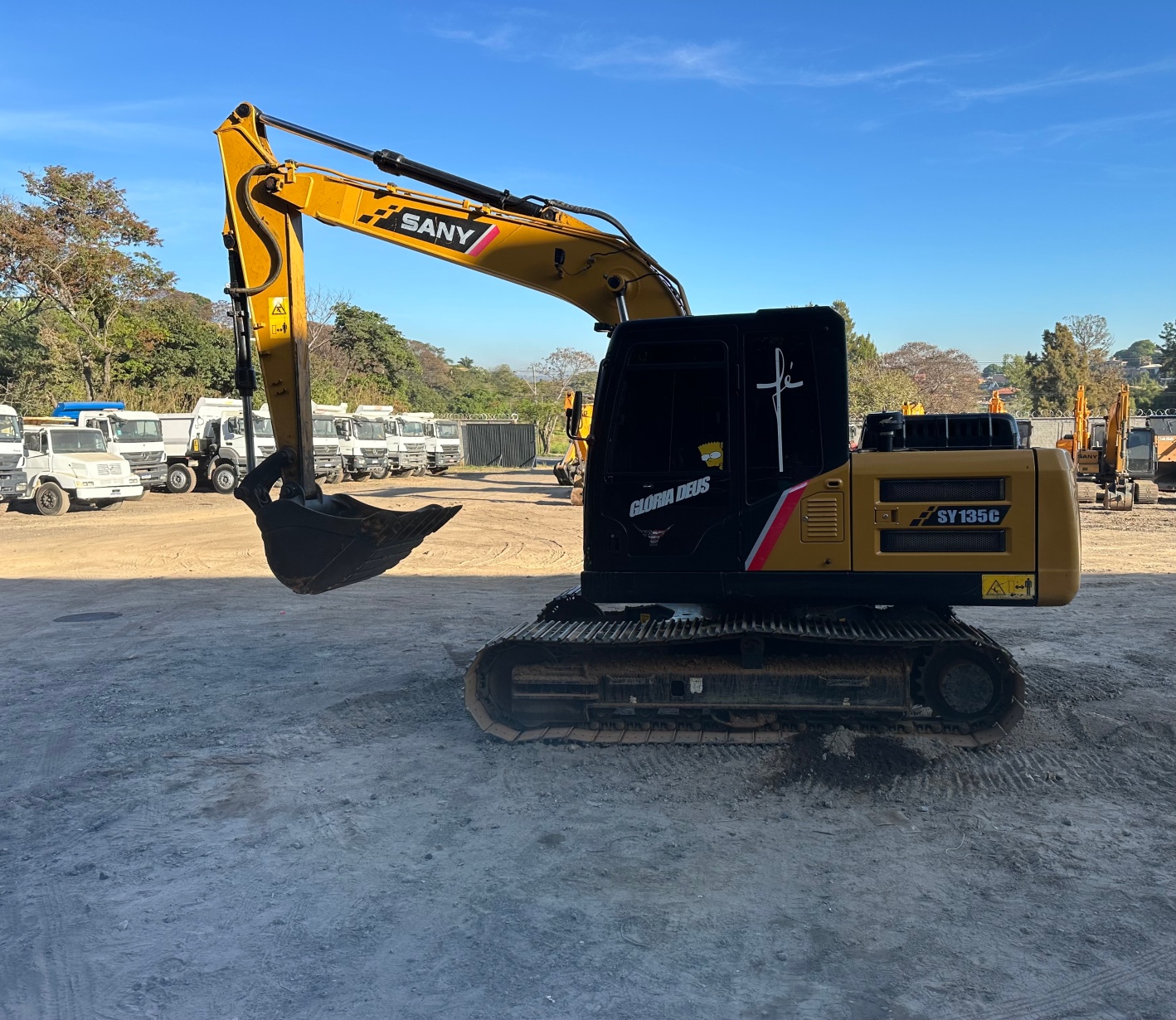 Escavadeira SANY SY135 C 2022