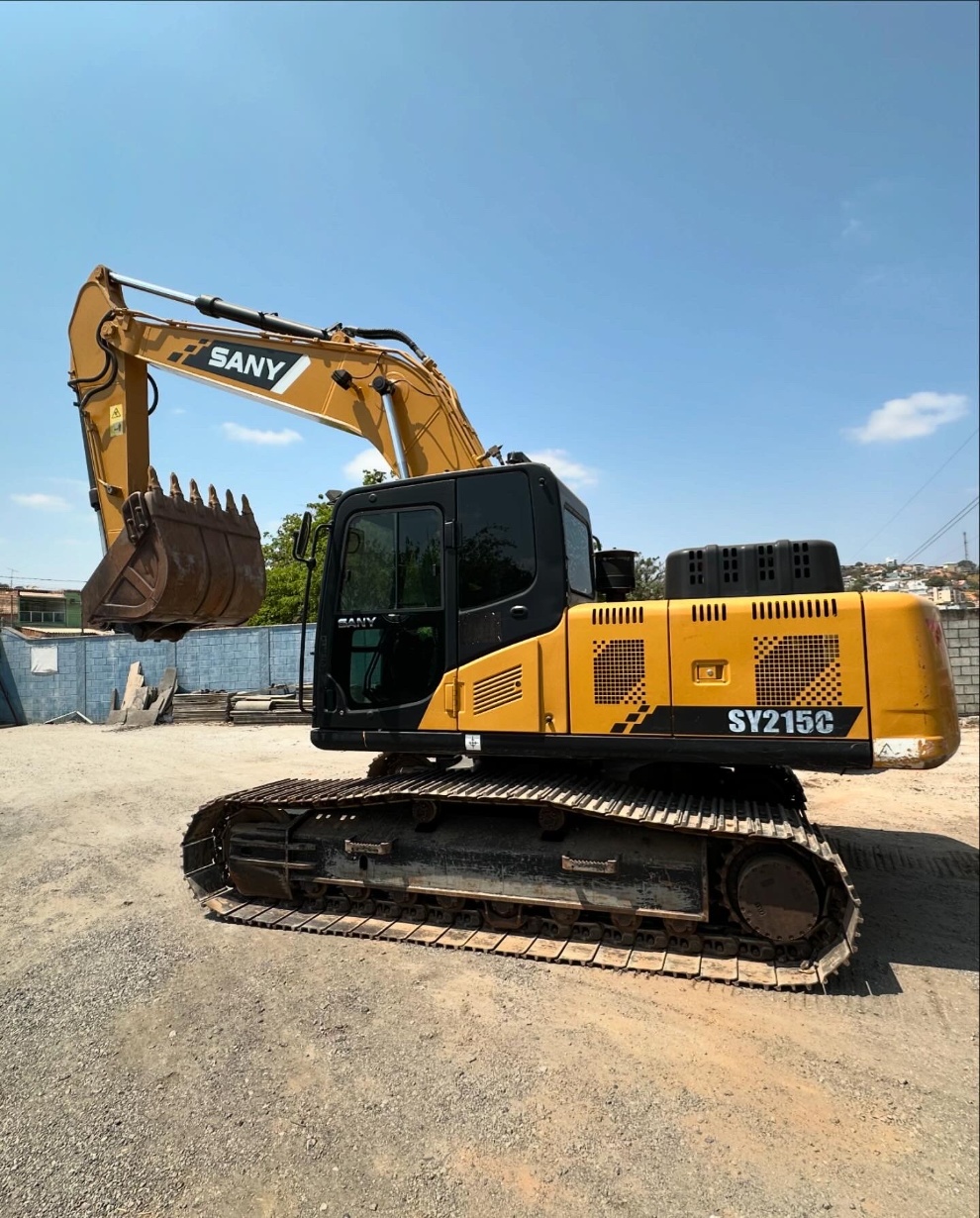 Escavadeira SANY SY215C