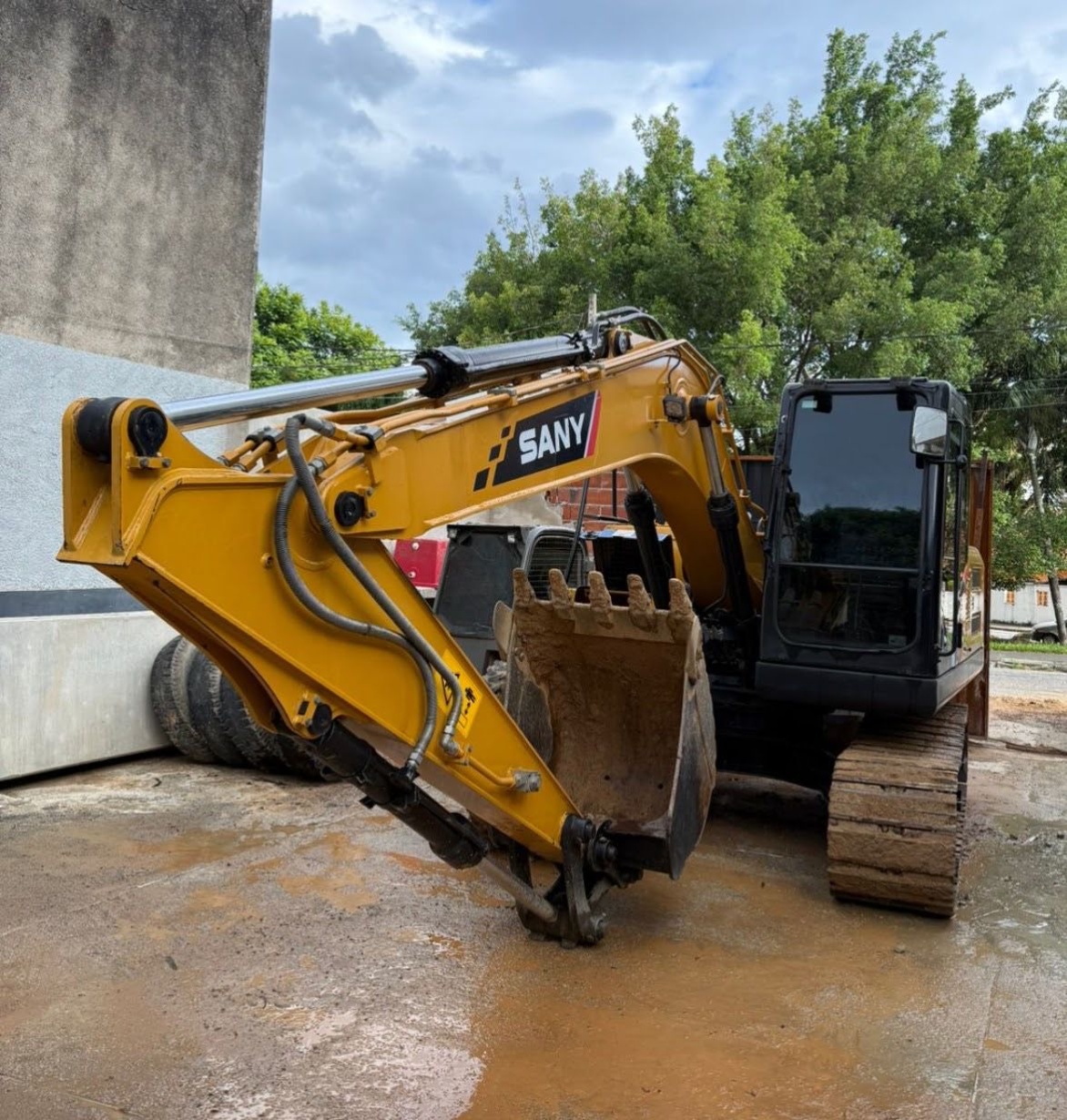 Escavadeira SANY SY135 C 2023