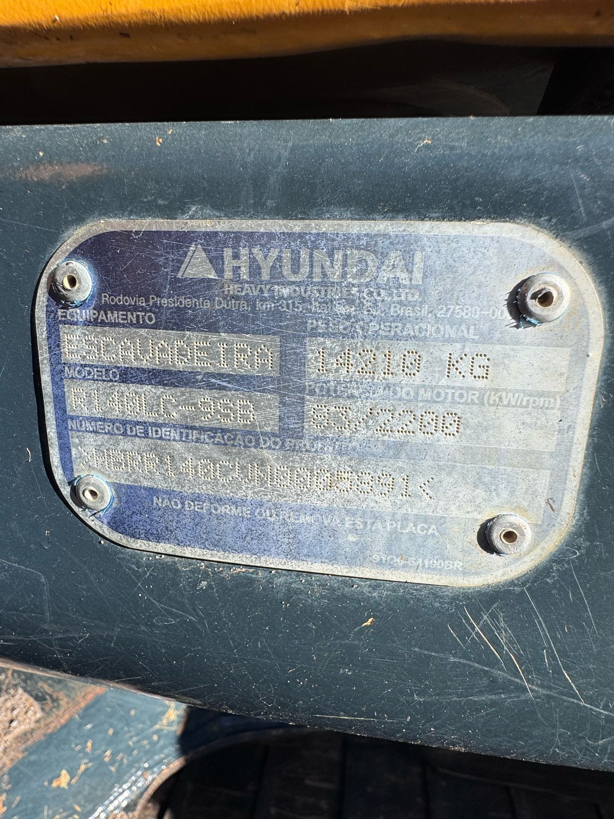 Escavadeira Hyundai R140LC-9 2022