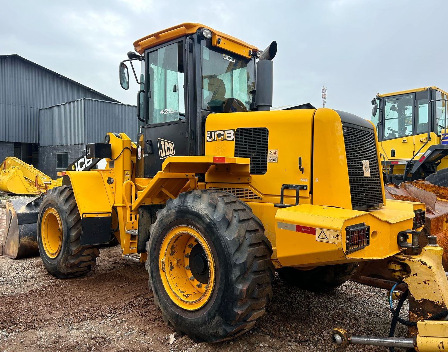 スーパーウエーブ2020 Pá Carregadeira JCB 422ZX 2020 - Maquinalista