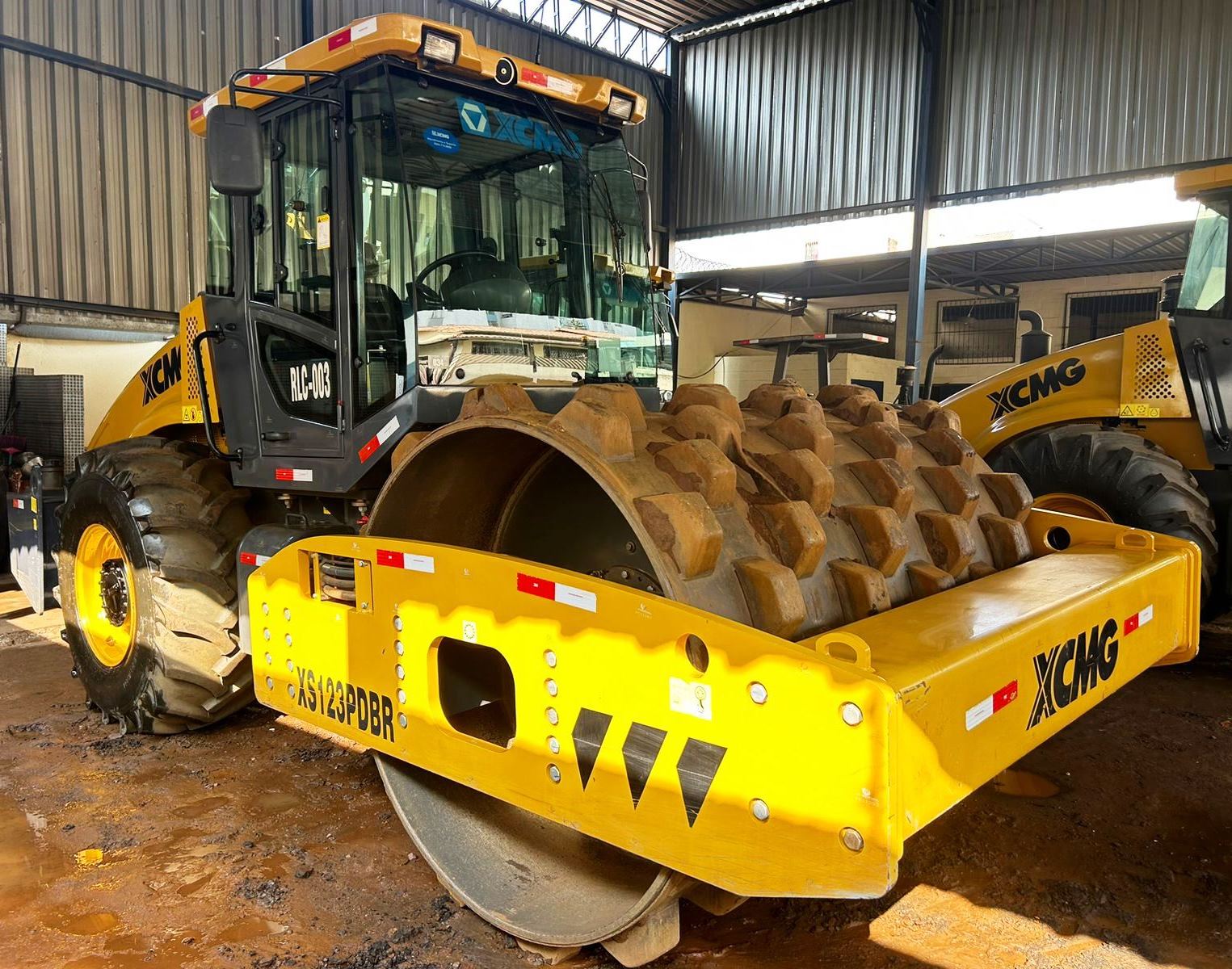 Rolo compactador XCMG XS123PDBR 2024 - Maquinalista