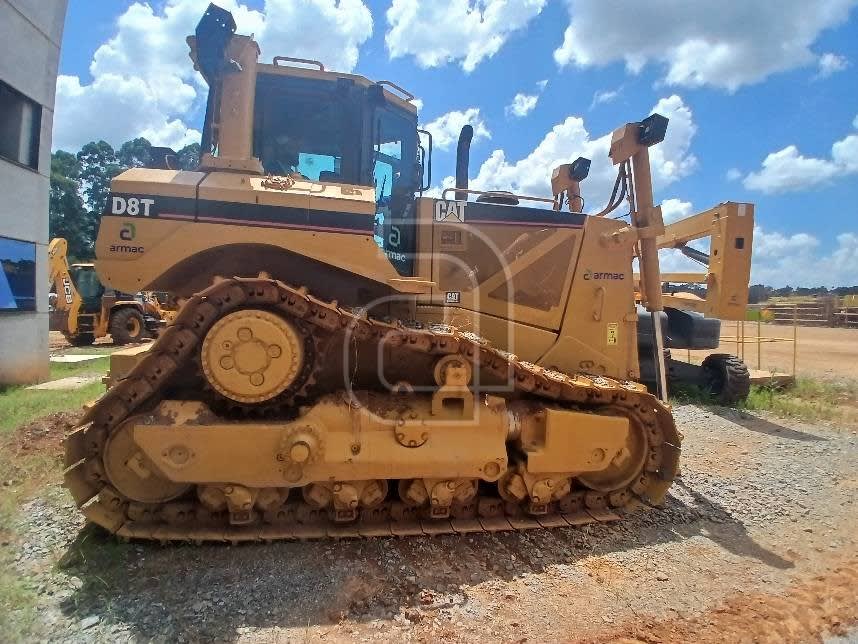 Trator de esteira Caterpillar D8T 2007