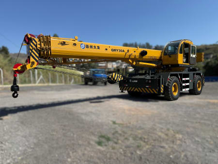 Guindaste XJCM QRY30A 2013