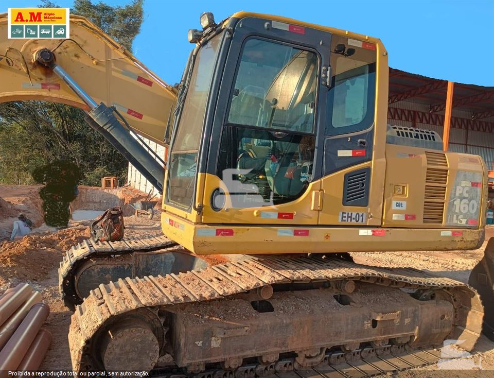 Escavadeira Komatsu PC160 2013